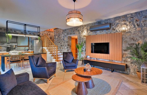 Fethiye Villa | Kayakoy Village 4 Bedroom Villa - 7025