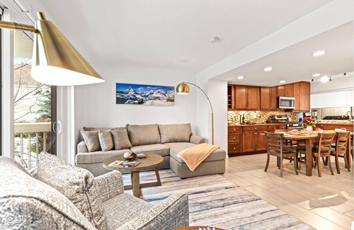 Park Meadows Condo | KBM Resorts | Racquet Club | On Citywide bus route, only 2 miles from Resorts, Next to Rec Center with pool! RCT-42