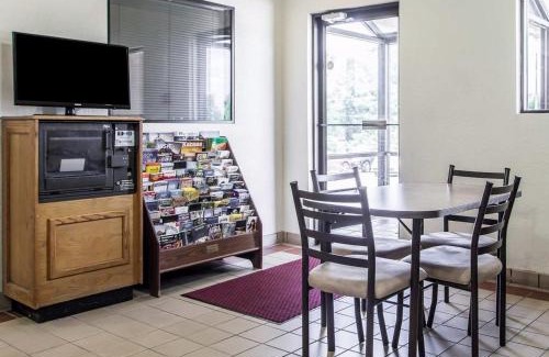 Waldron Hotel | KCI Lodge