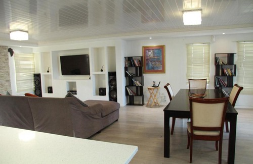 Bloubergstrand House | Keadam Guest House