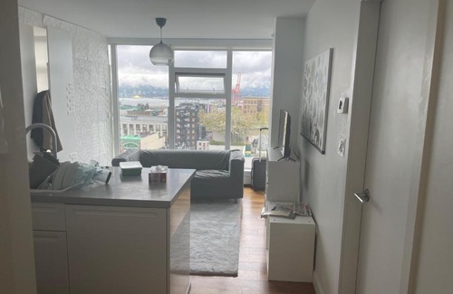 Crosstown Apartment | keeferplace apartment