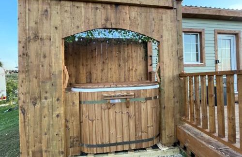 Great Fryup Dale Ski Chalet | Keepers Shepherd hut with Hot Tub