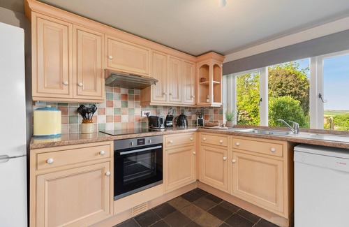 St Brides House | Kelwon Cottage - Two Bedroom House, Sleeps 4