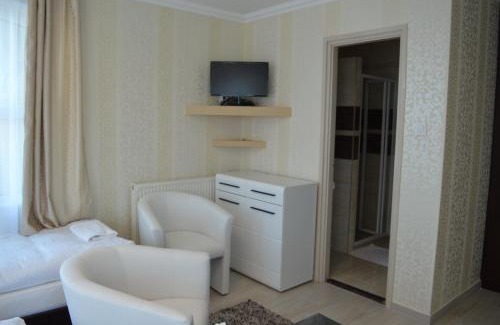 Nyiregyhaza Hotel | Kemence Csárda és Szálloda