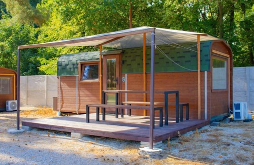 Hradec Kralove House | Kemp Stříbrný rybník by Interhome
