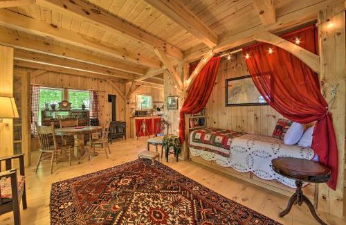 Bath House | Kennebec River Cottage quarter Mi to Boat Ramp!