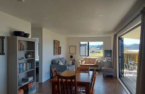 Kennedy Bay House | Kennedy Bay-Atea Moana.