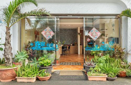 Sail Rock Beach House | Kenting Shen's Homestay
