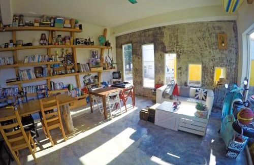 Sail Rock Beach Bed & Breakfast | Kenting Sun Light Inn