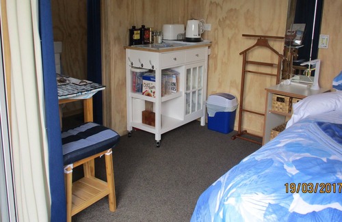 Napier Cabin | KERERU KABIN suitable as an event stopover