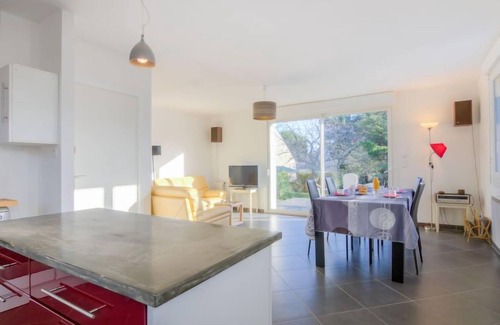 Saint-Pierre-Quiberon House | Kermahé by Interhome