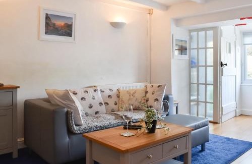 Grenofen House | Kestrel Cottage