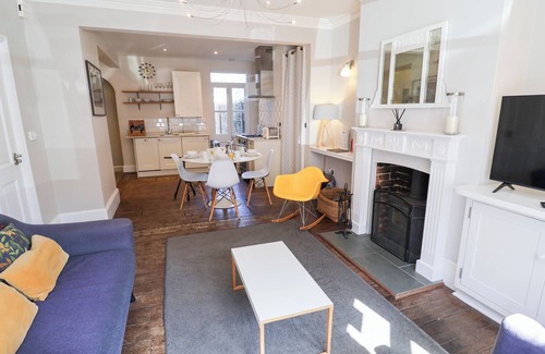 Southwold Cottage | KESTREL, pet friendly, luxury holiday cottage in Southwold