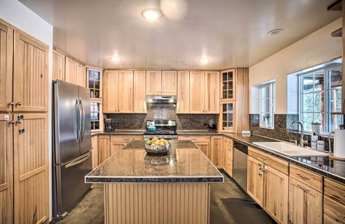 Kettle Falls House | Kettle Falls Home w/River Valley Mtn Views!