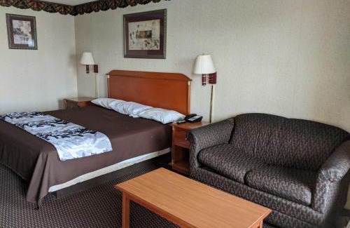 Montgomery Hotel | Key West Inn - Montgomery South