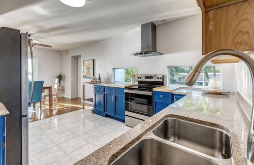 Bay Point House | Key West Sugarfoot Sunsets Waterfront Home w/Luxury Amenities