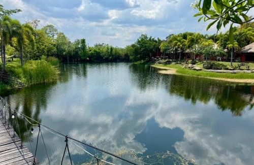 Khanong Phra Hotel | Khao Yai Lake Hill Resort