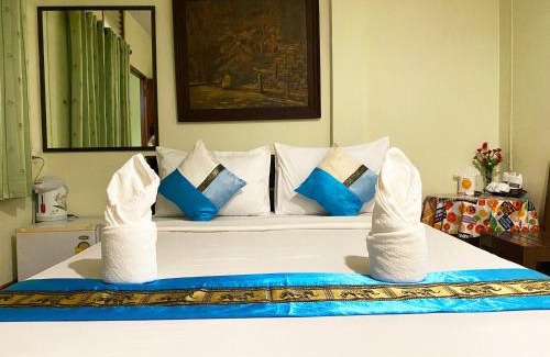 Khuekkhak Hotel | Khaolak Grand City