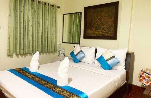 Khuekkhak Hotel | Khaolak Grand City