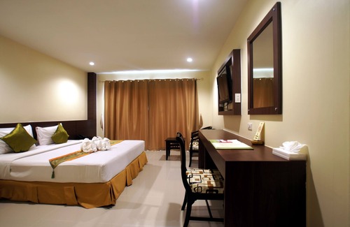 Khao Lak Hotel | Khaolak Sunset Resort - Adults Only (SHA Extra Plus)