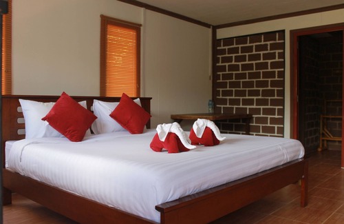 Khlong Sok Hotel | Khaosok River Camp