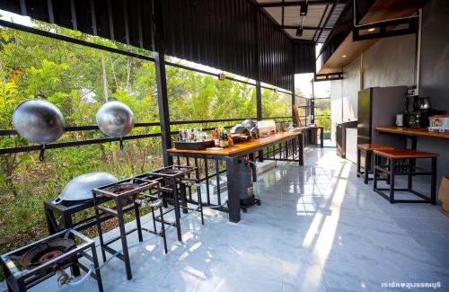 U Thong Villa | Khongdonat Premium Pool Villa