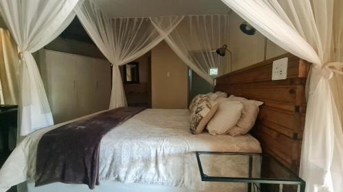 Hazyview House | Kiaat Bungalows