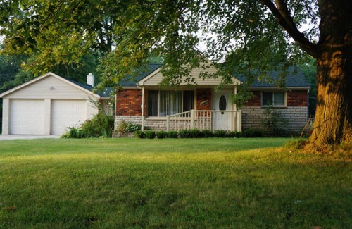 Livonia House | Kids & Eco friendly vacation house Detroit/Livonia