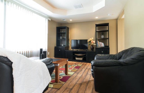 Livonia House | Kids & Eco friendly vacation house Detroit/Livonia