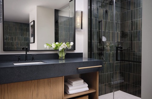 Downtown San Antonio Hotel | Kimpton Santo San Antonio - Riverwalk by IHG