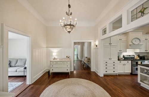 College Heights House | King Beds|Pets Welcome|Historic Queen Anne Cottage