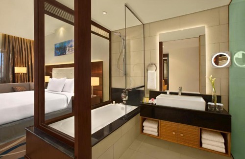 Barsha Heights Apartment | King Studio Near Mall Of Emirates By Luxury Bookings