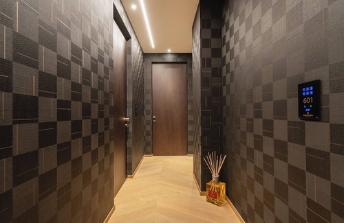 Municipio 2 House | King Suite with heated pool in the heart of Bari