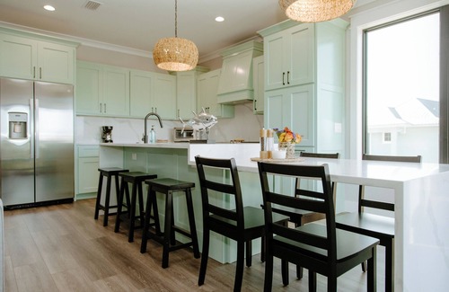 Steinhatchee House | Kingfisher Cove- upper unit sleeps 7 private boat slip & pool