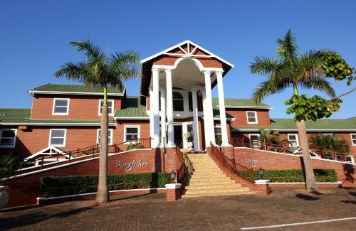 Mount Edgecombe Cabin | Kingfisher Lodge