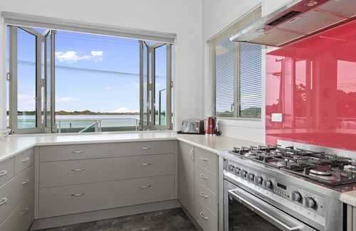 Ngunguru House | Kingfishers’ Landing – Ngunguru Holiday Unit