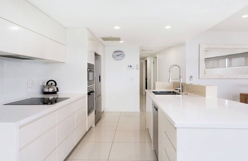 Kings Beach Apartment | Kings Edge Unit 10 Kings Beach QLD