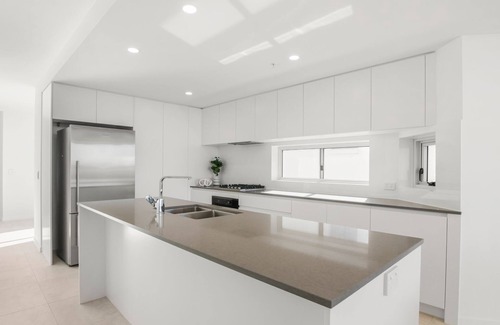 Kings Beach Apartment | Kings Surf Unit 6, 5 Ormonde Tce, Kings Beach