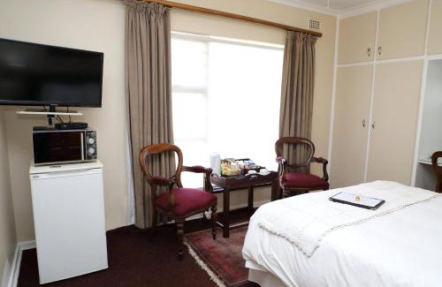 Umhlanga House | Kingston Place Guesthouse