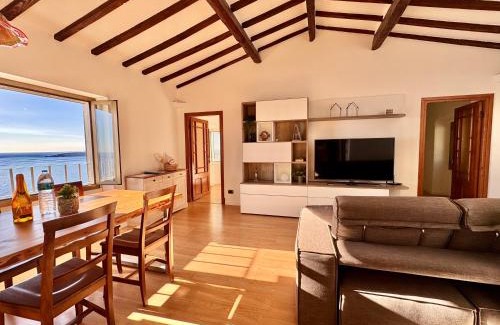 Ventimiglia Apartment | Kiss of sea - Balzi Rossi & Baia Beniamin