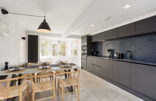 Harrogate Apartment | Kist Accommodates - The Stray Nook