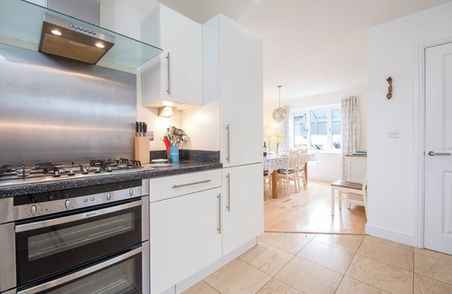 Marloes House | Kittiwake Cottage, Holiday Home Marloes , Sleeps 8, 4 bedrooms, bathrooms