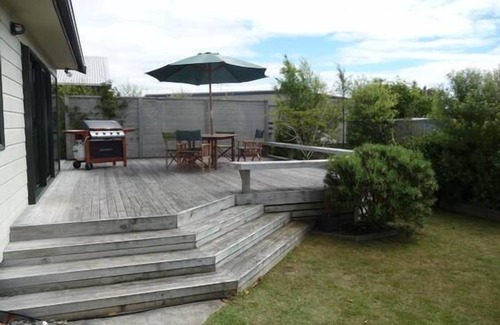 Whangamata House | Kiwi Bach - Whangamata