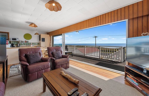Waihi Beach House | Kiwi Beach Bach - Waihi Beach Holiday Home