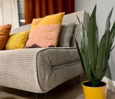 Sued Apartment | Klassen Stay - Exklusives Apartment am HBF - Küche, Netflix, Kingsizebett
