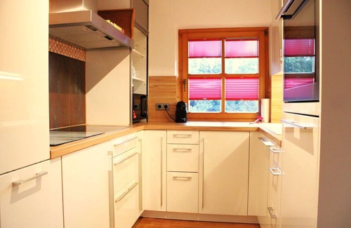 Tschagguns House | Kleiner Turm 4: Vakantiewoning met 4 Slaapruimtes, Grote Woonkamer en Terras