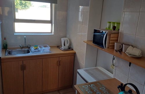 Kleinmond Apartment | Kleinmond Panorama with beautifull views, BBQ, near main beach, lagune and shops