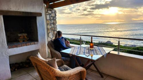 De Kelders House | Kleinzee Oceanfront Guesthouse