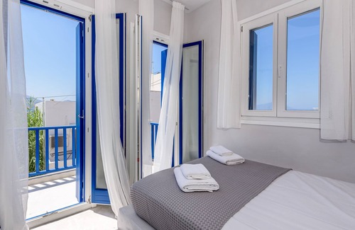 Tripiti House | KLIMA BAY Beachfront Boutique Houses