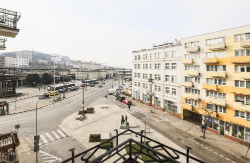 Srodmiescie Apartment | Klimatyczny i Jasny Apartament 3city w Gdyni z Dwiema Sypialniami by Noclegi Renters